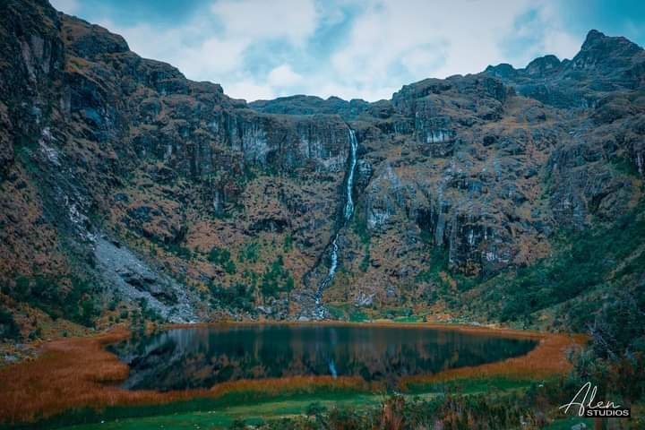 Lagunas de Yana Huarmi y Torococha